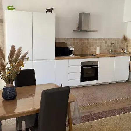 L'ecrin Des Calquieres Apartment *